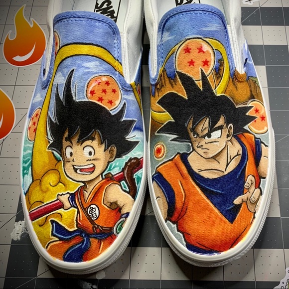 Men’s Custom Vans - Picture 3 of 5